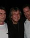 Mike Oldfield, Dirk Hohmeyer (organizador) y Andy McCluskey (OMD) despus de uno de los cuatro conciertos en el Olympiahalle de Mnich. (6) Comentarios